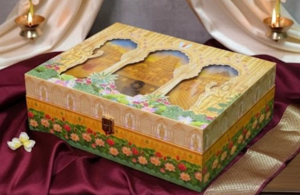 Elegant Festive Gift Box