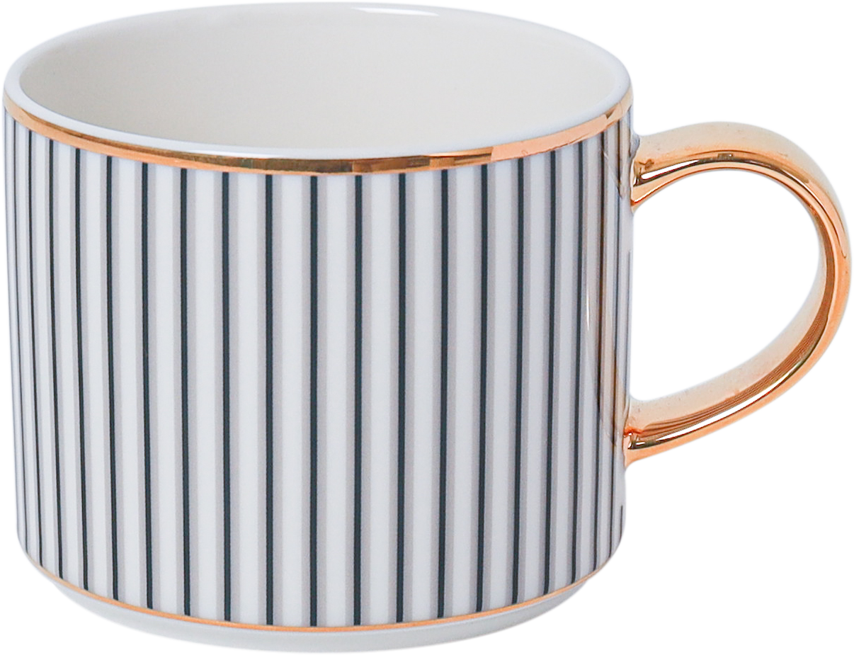 ROYAL AURA PORCELAIN (6 Cup and 6 Sauser 1 Creamer 1 Kettle with Lid 1 Sugar bowl with Lid)