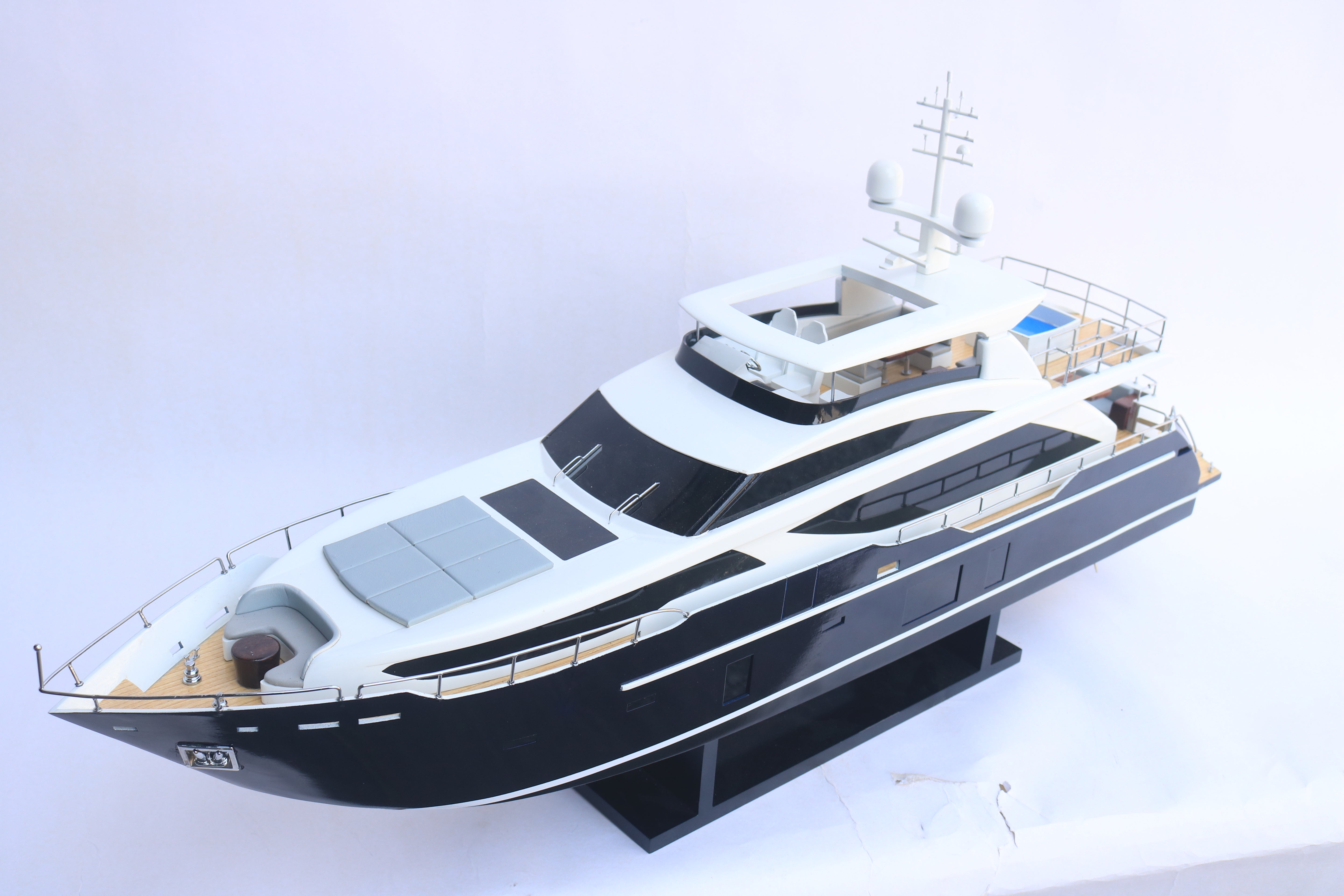 PRINCESS SUPERYACHTS 3 0M - Blue Black