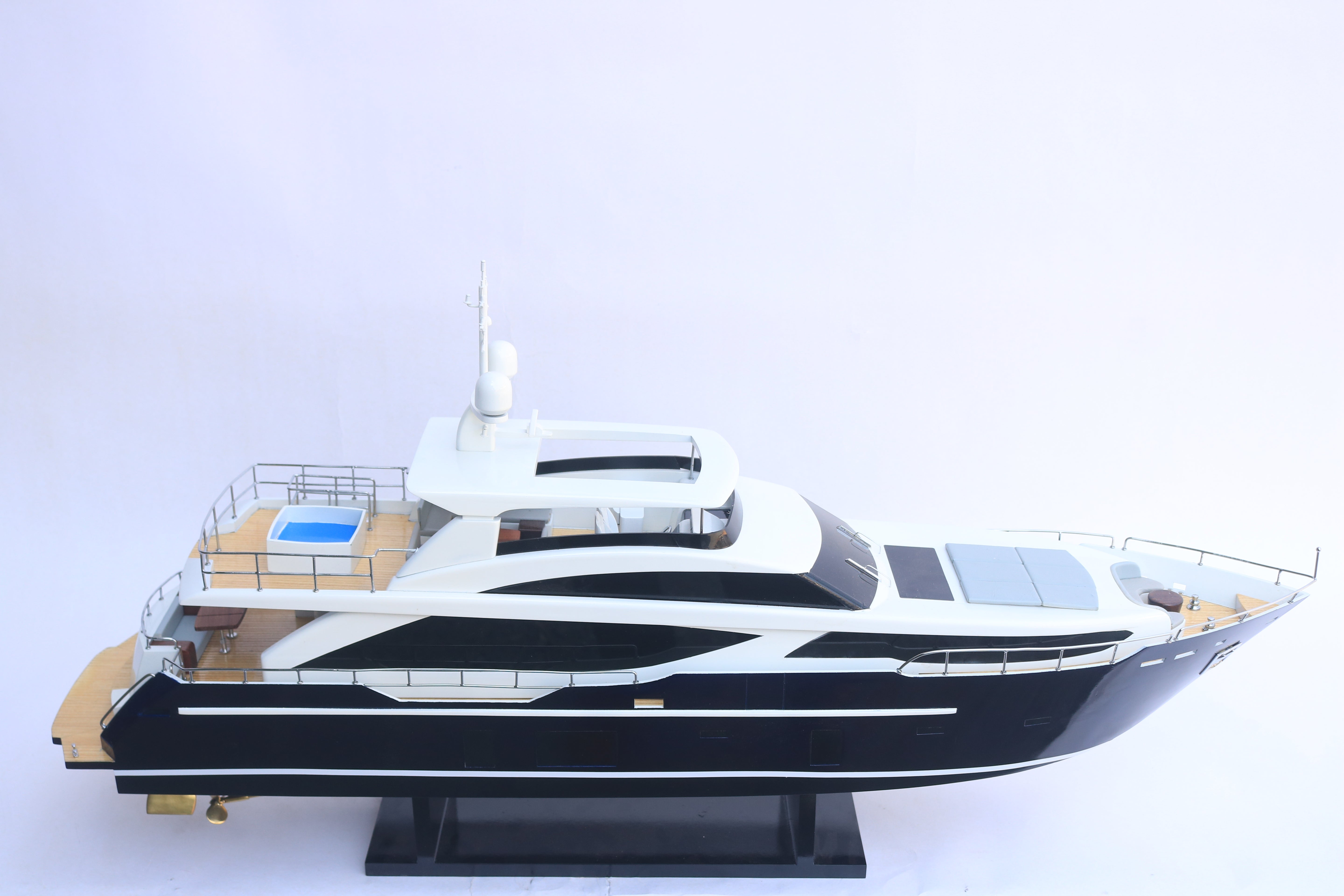 PRINCESS SUPERYACHTS 3 0M - Blue Black
