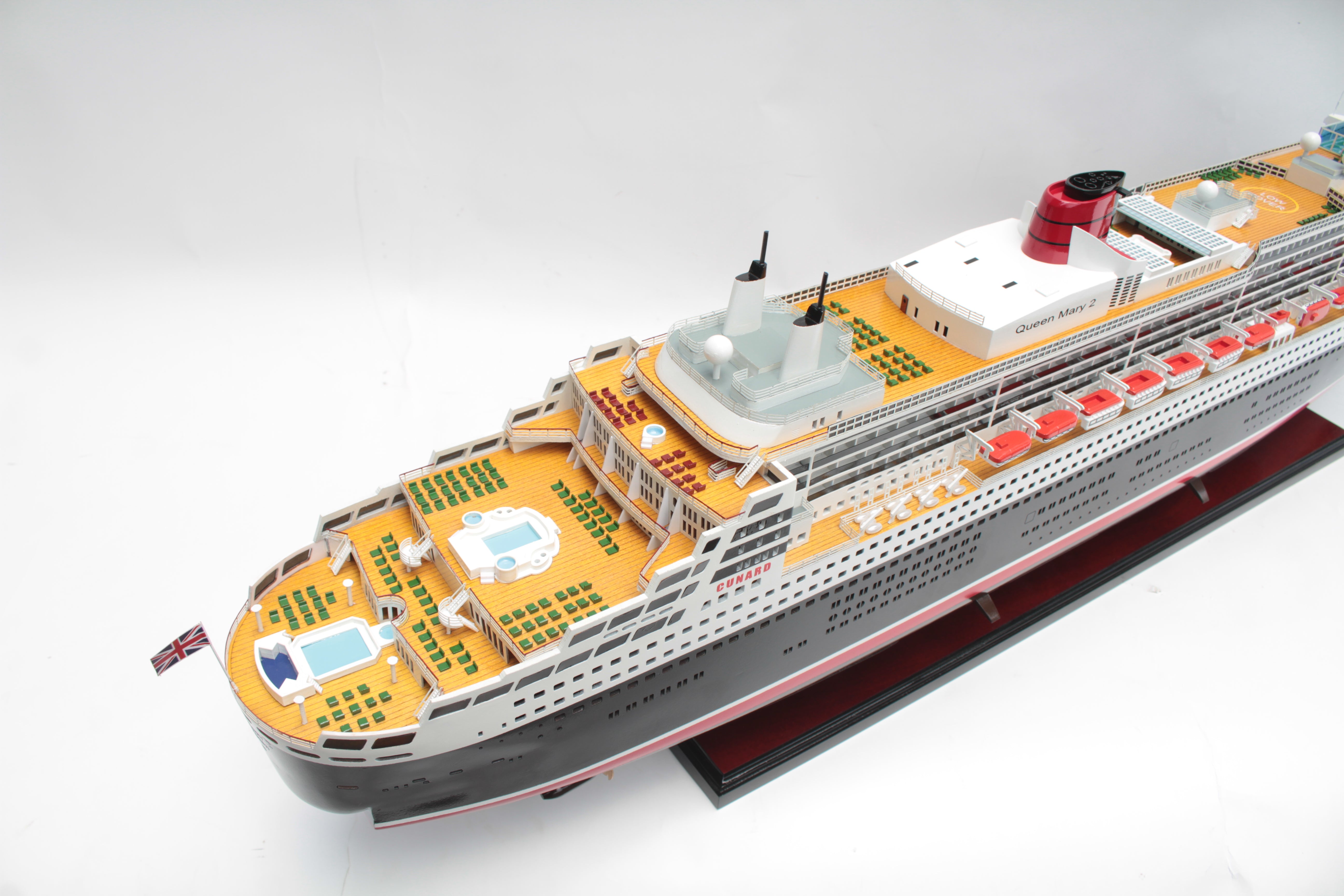 QUEEN MARY 2 Special Edition