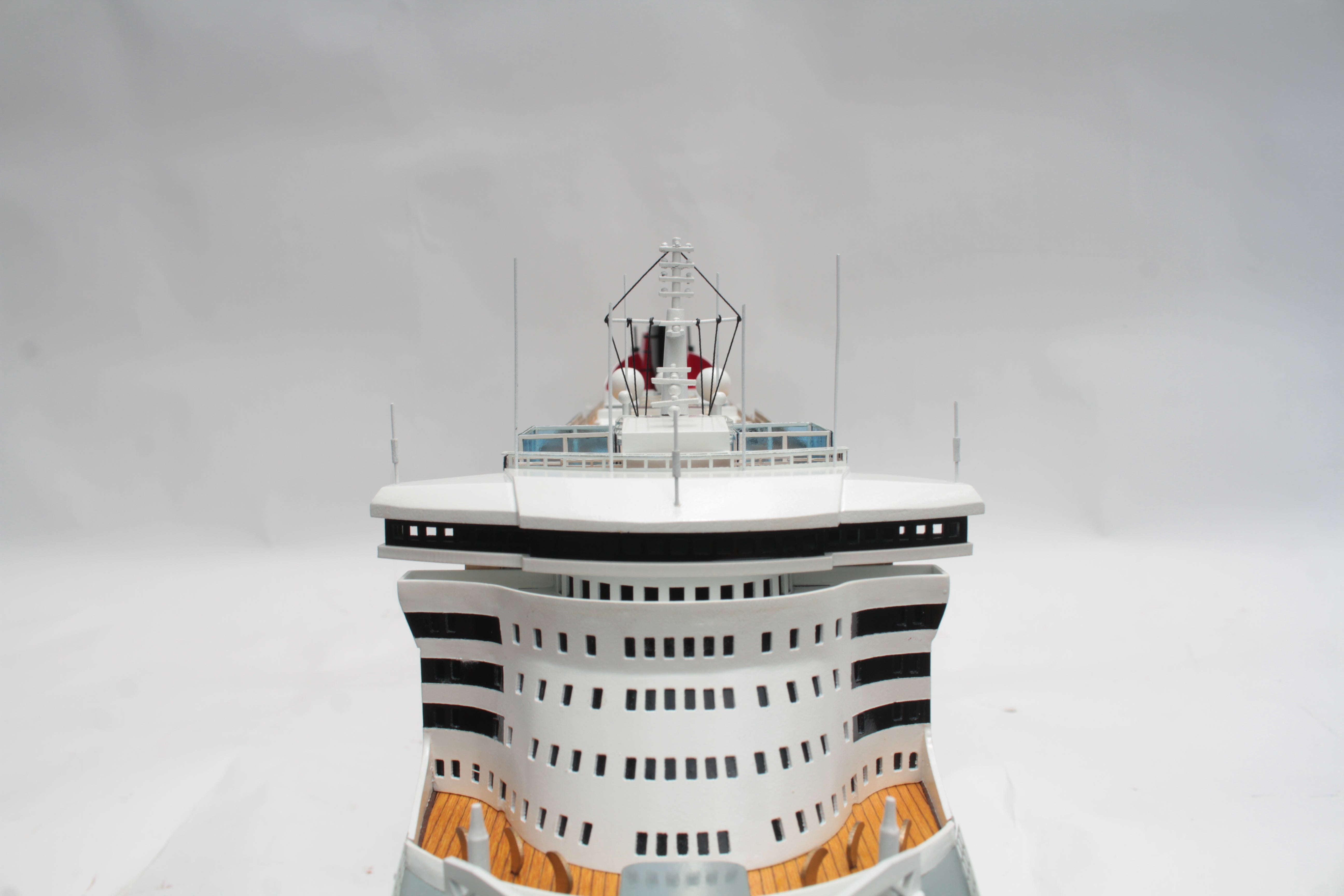 QUEEN MARY 2 Special Edition