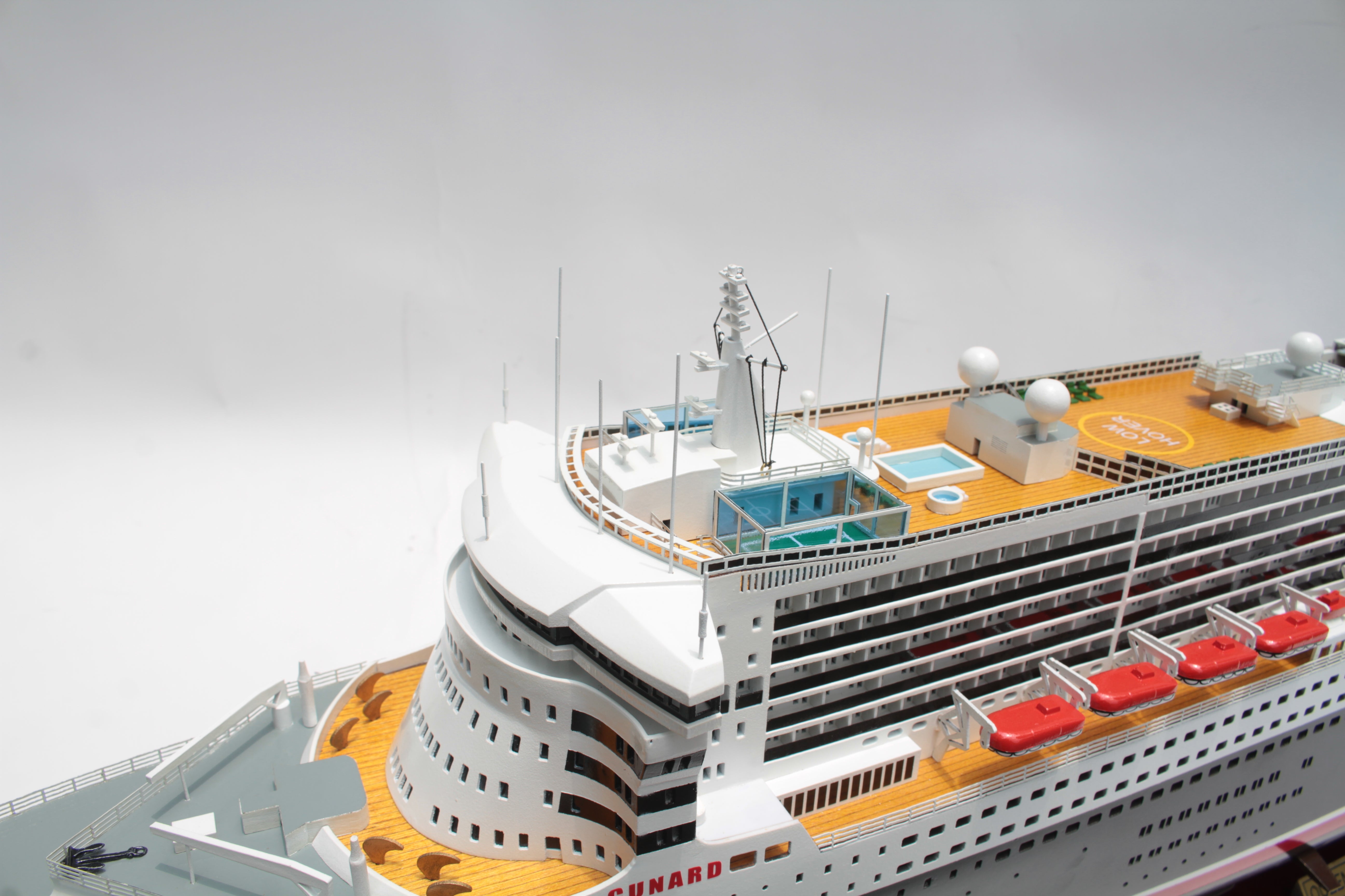 QUEEN MARY 2 Special Edition