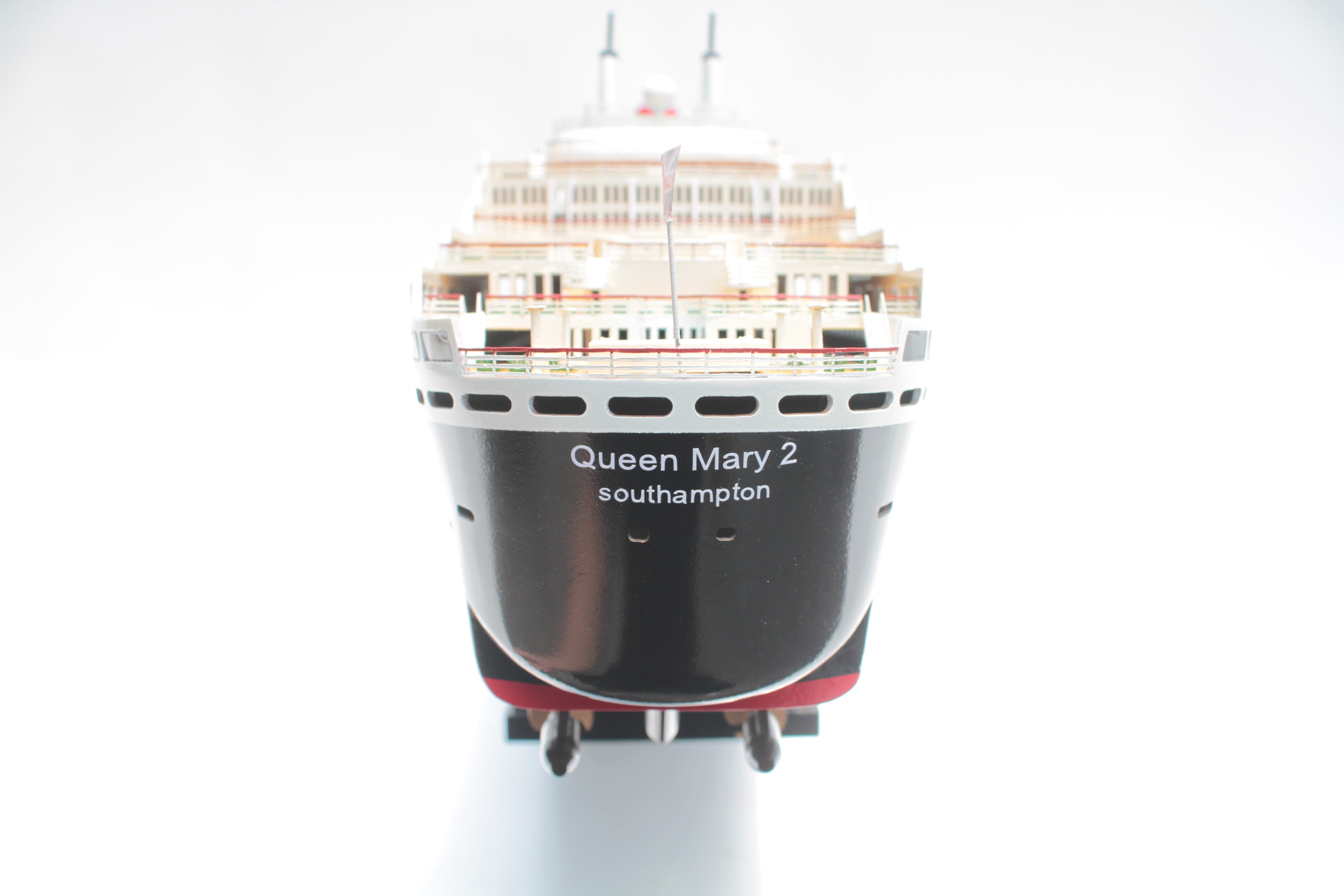 QUEEN MARY 2 Special Edition
