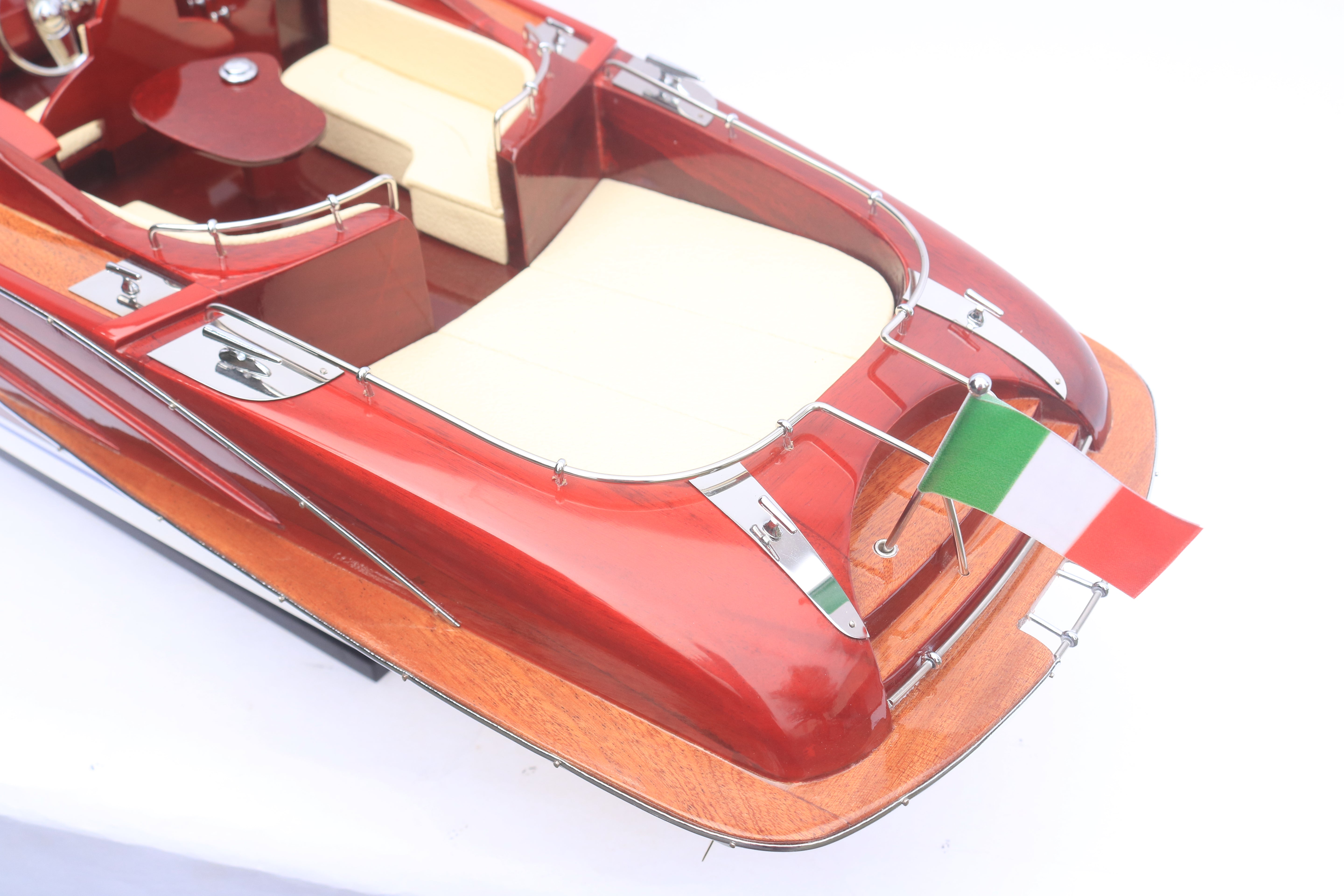 RIVA RAMA 44 LACQUER F INISHED