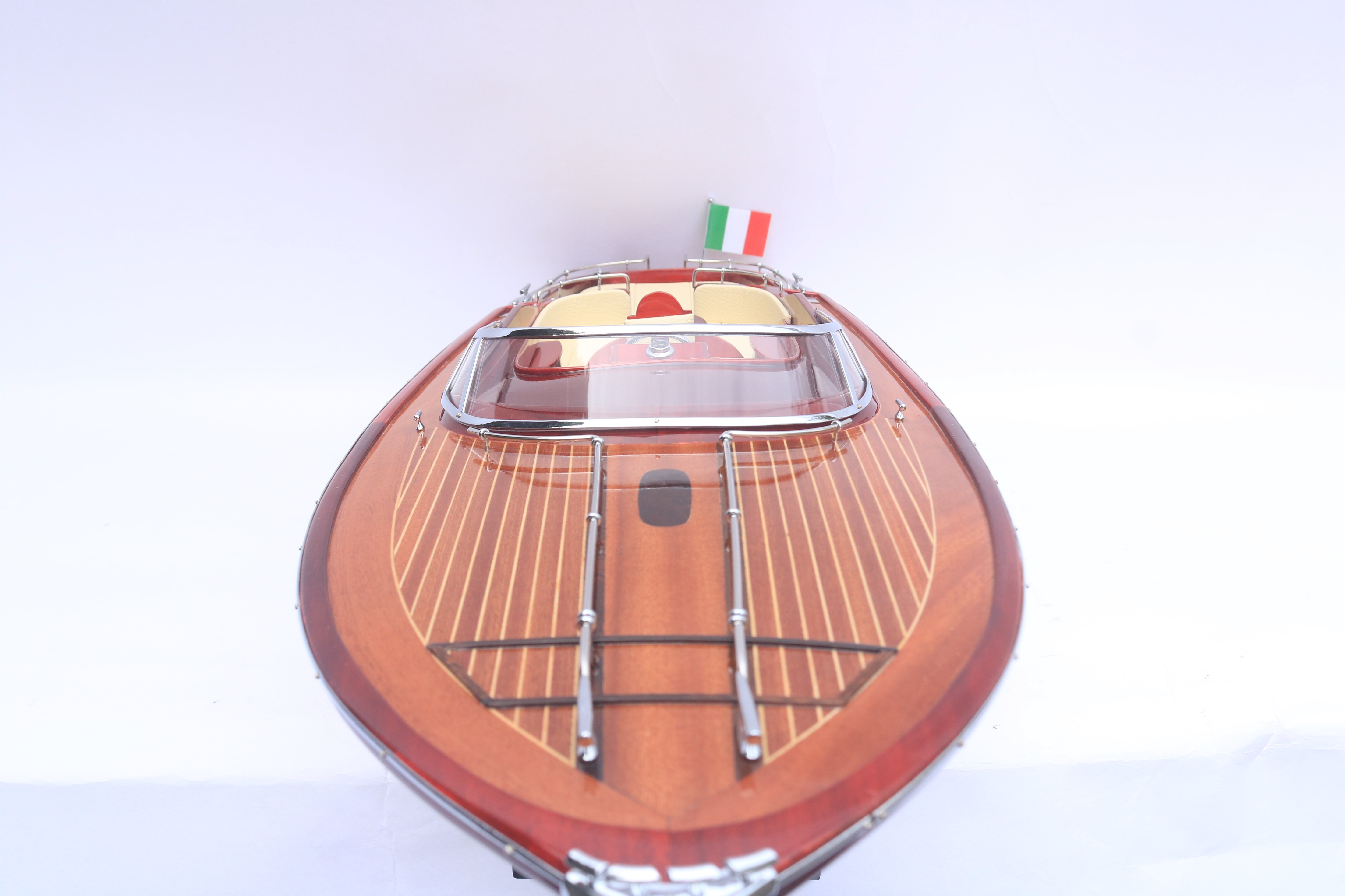 RIVA RAMA 44 LACQUER F INISHED