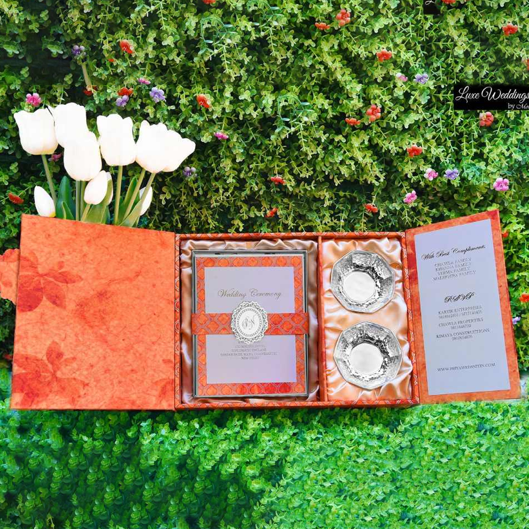 Elegant Wedding Invitation Box with Silver Bowls