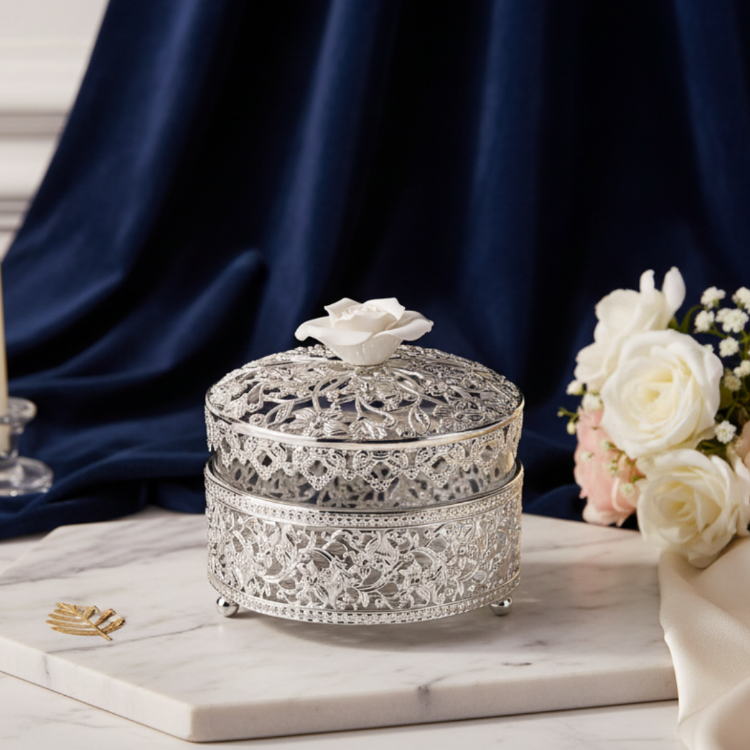 Floral Round Box White