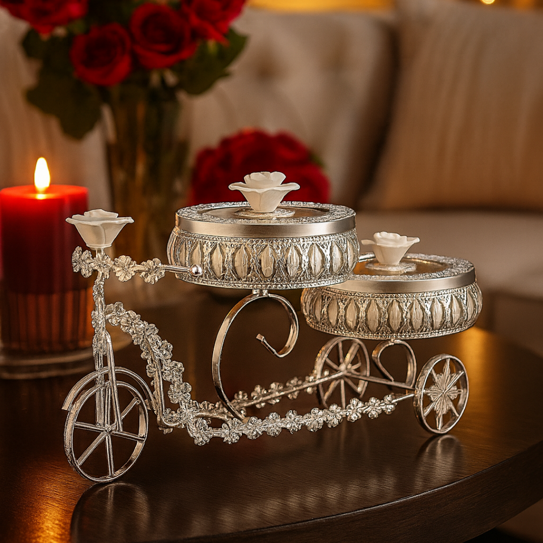 Pair of Bowl on Floral Tricycle White