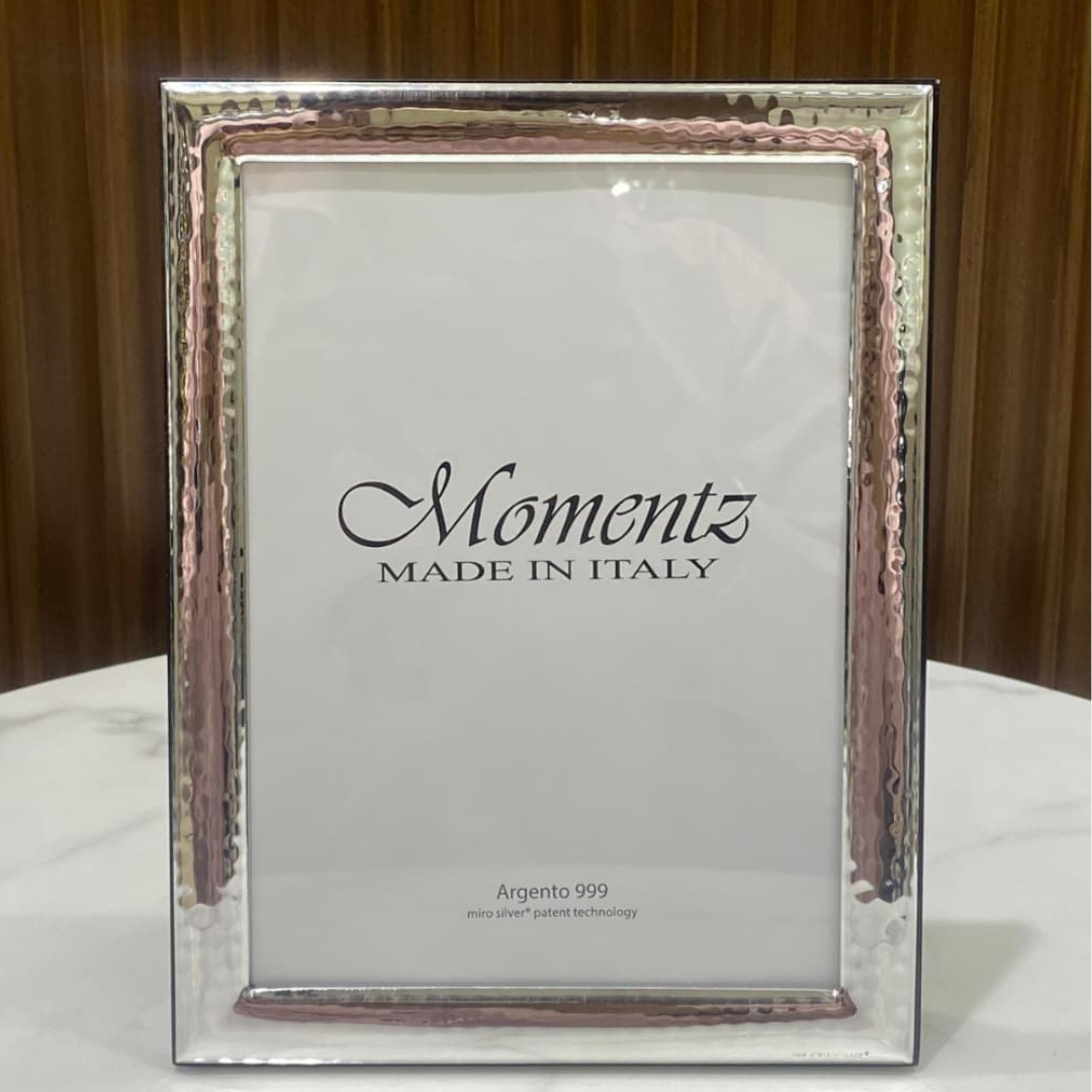 OPULEANT HAMMERED PHOTOFRAME - 20X25 cm