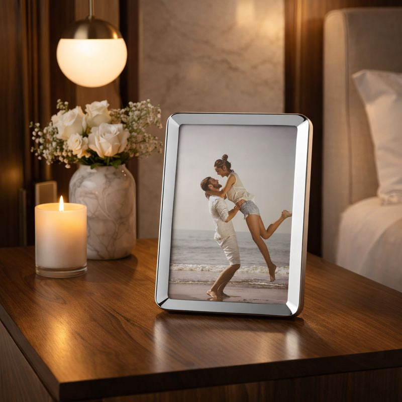 Curvy Edge Photoframe Small - 4*6 - silver