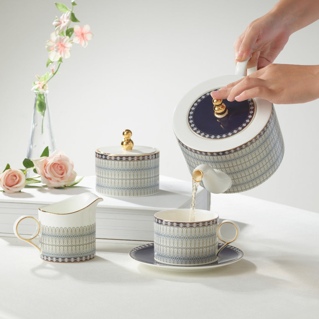 Berry Noir 15pcs Tea Set