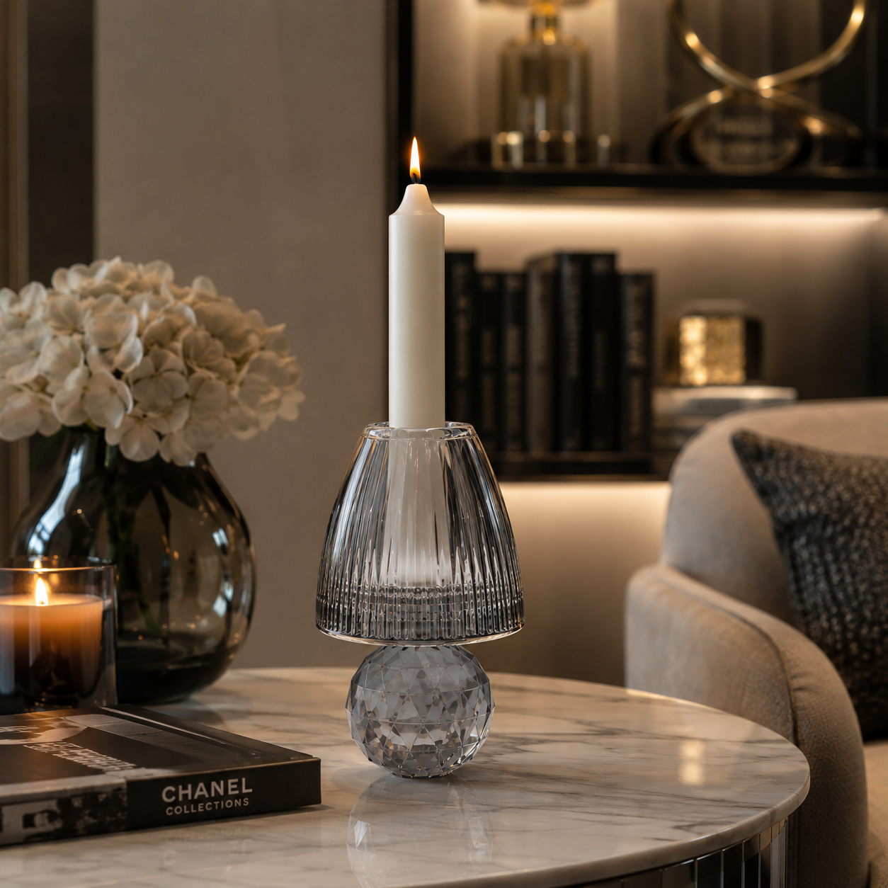 Crystal Lamp-Shaped Candle Stand