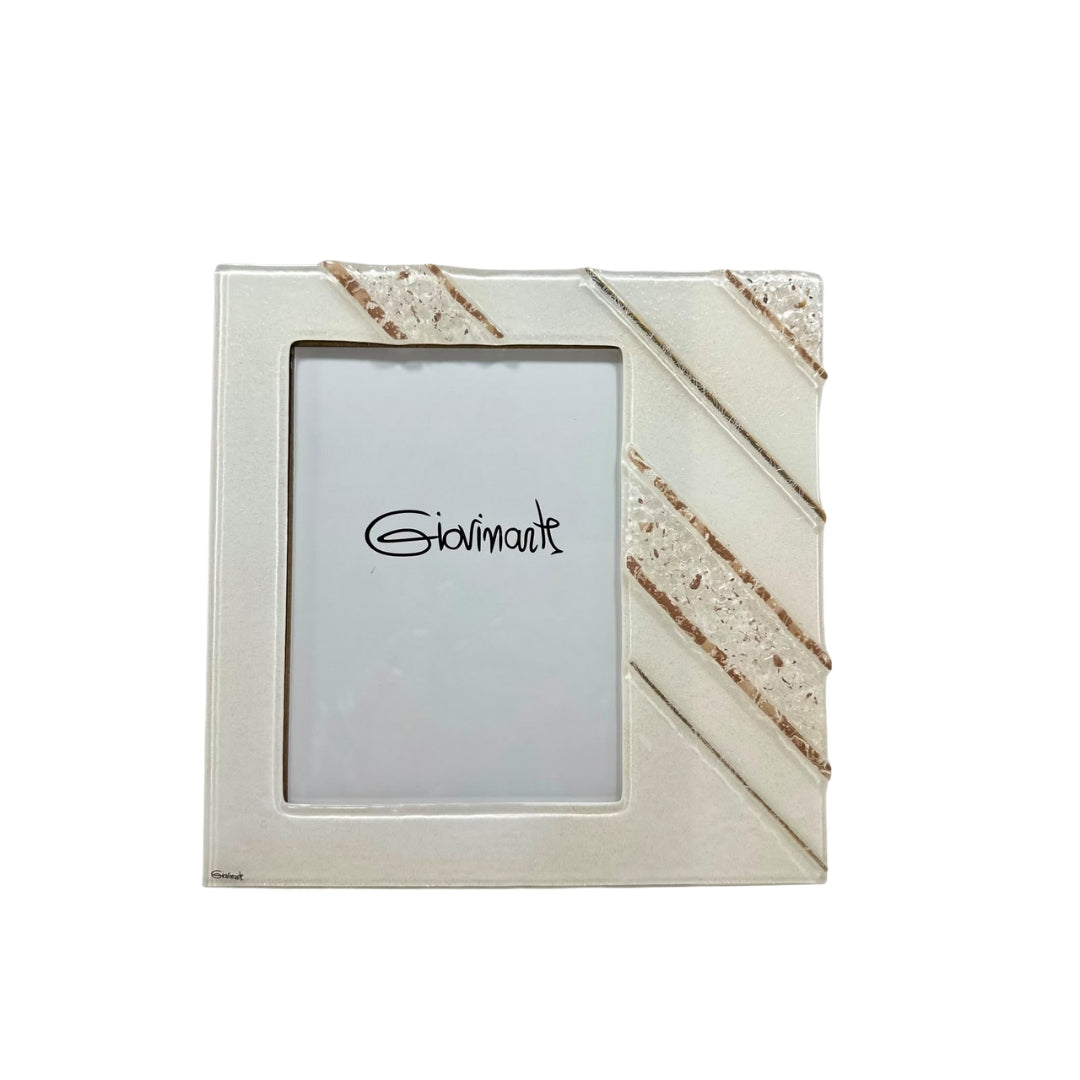 Eternal reflection photo frame