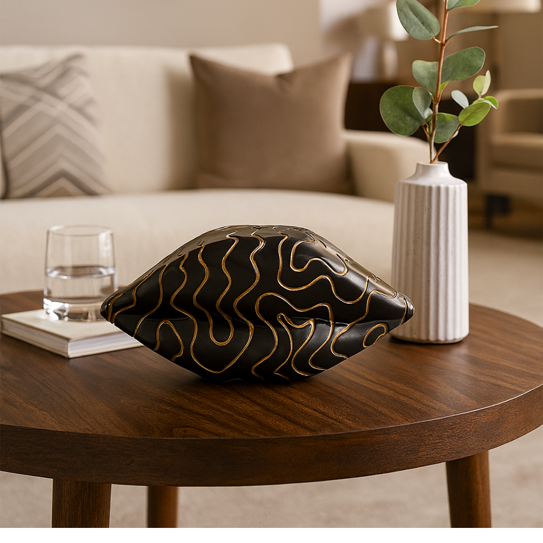 Lips Sculpture Medium - Black