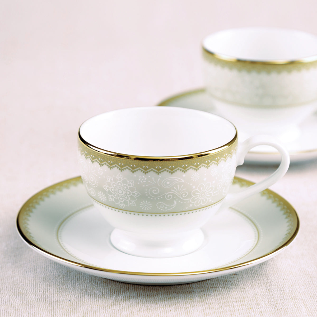 Noritake Golden Chintz Tea set (12 pcs)