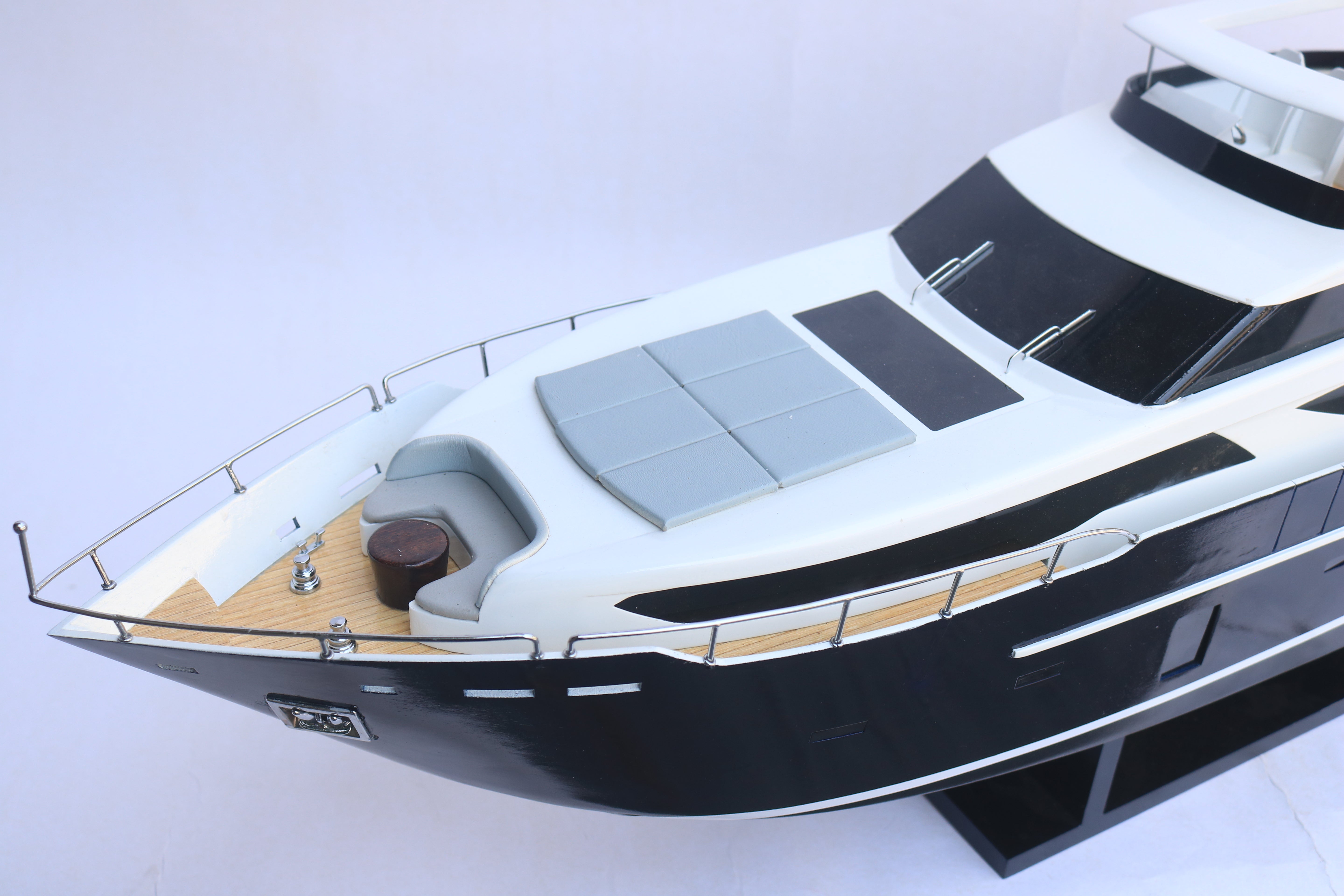 PRINCESS SUPERYACHTS 3 0M - Blue Black