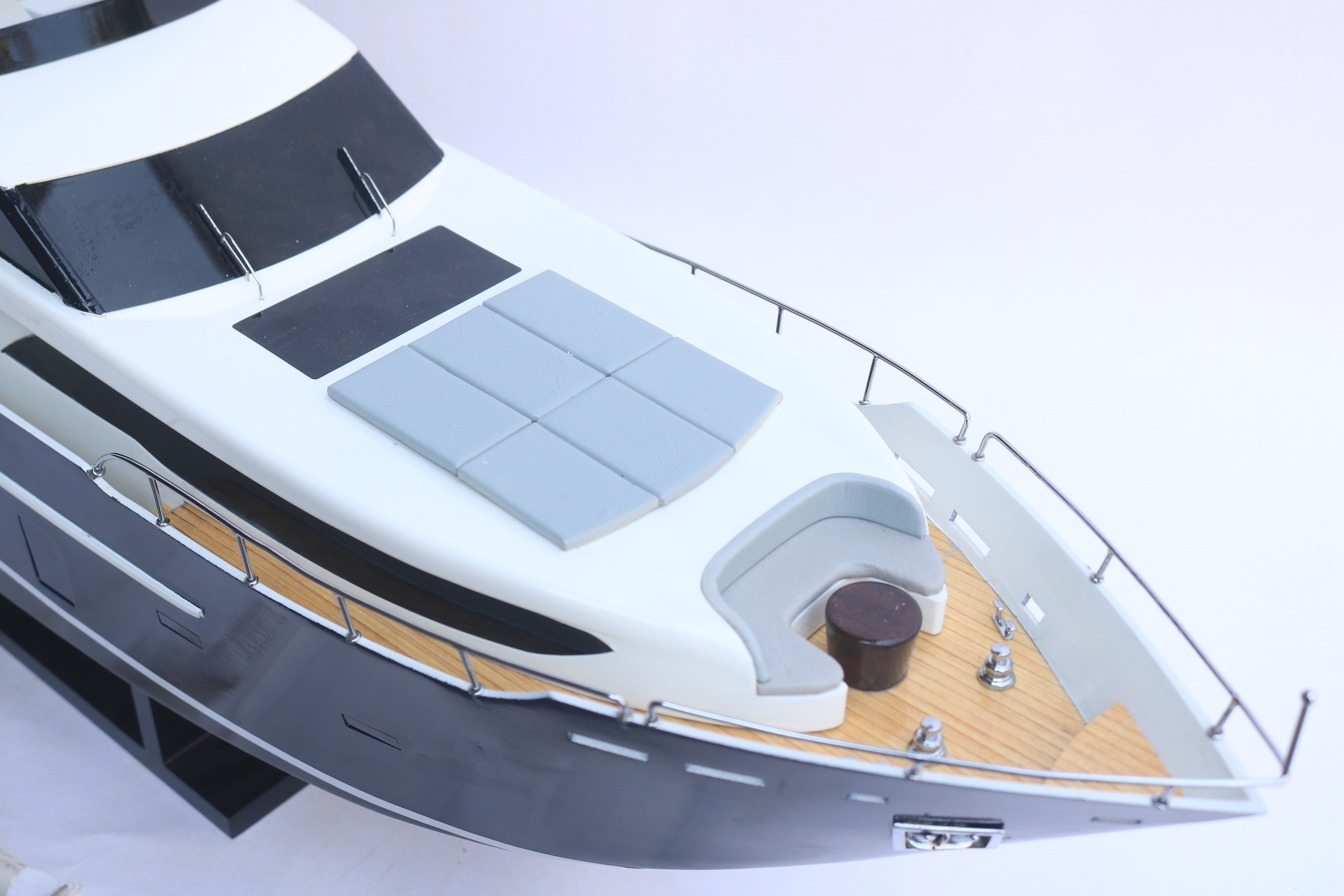 PRINCESS SUPERYACHTS 3 0M - Blue Black