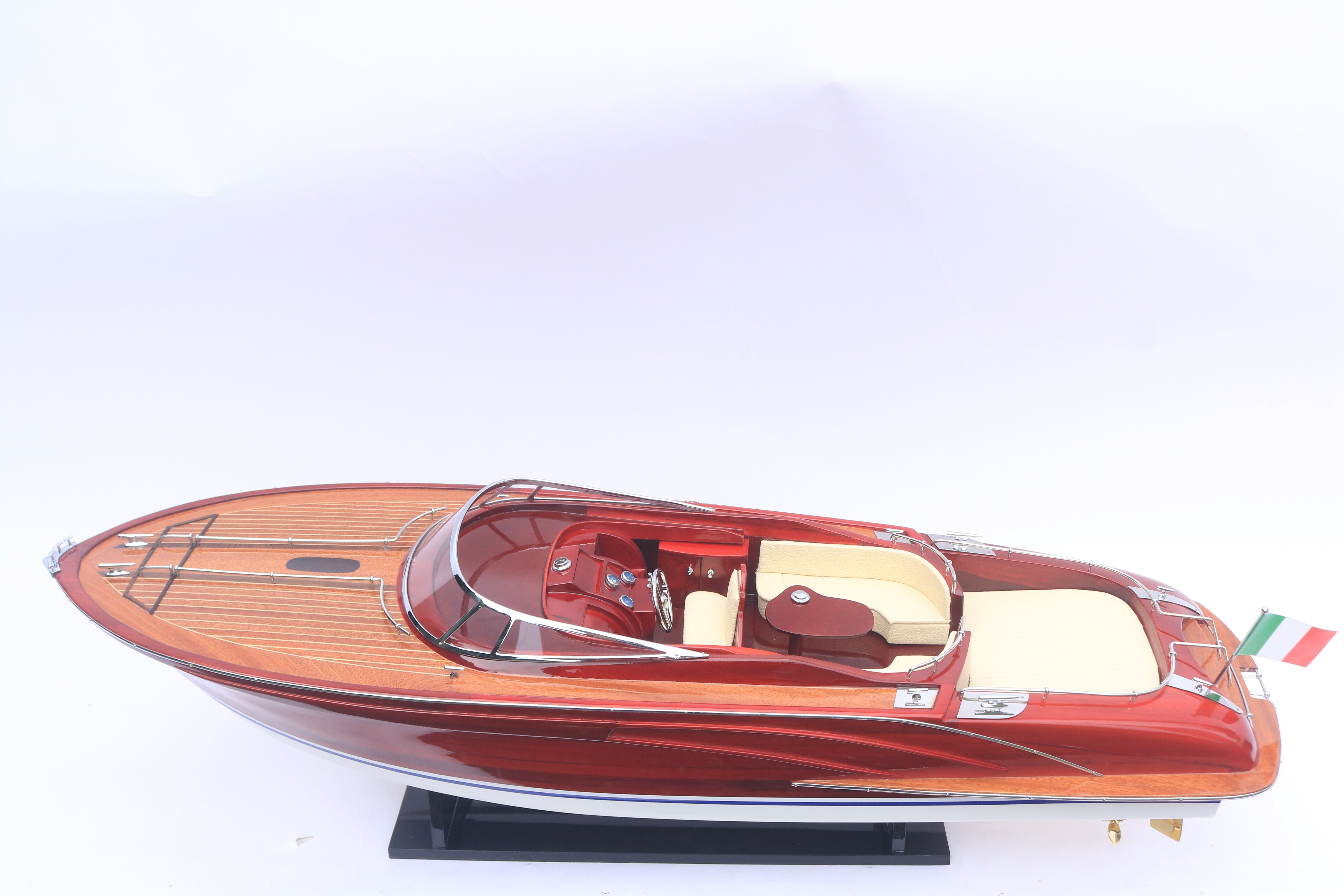RIVA RAMA 44 LACQUER F INISHED
