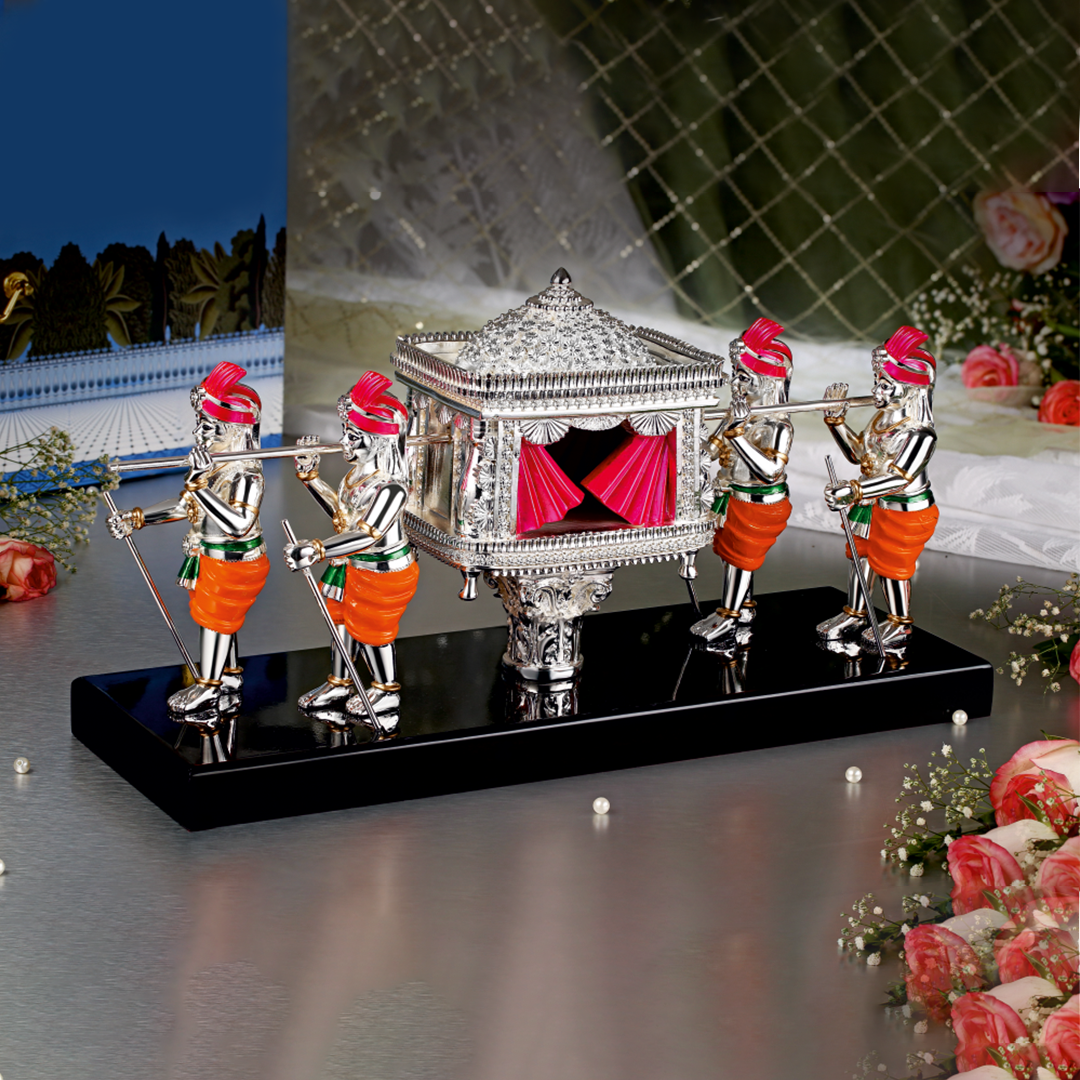 Royal Wedding Doli Showpiece