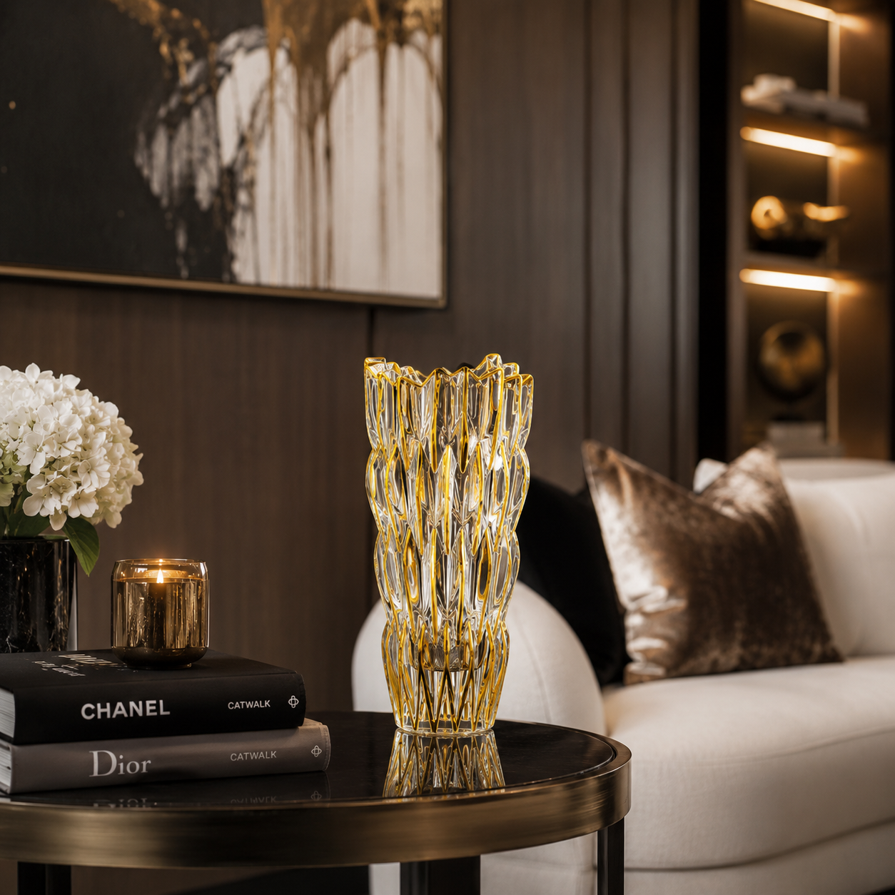 Rhombic Design Vase With Golden Lining