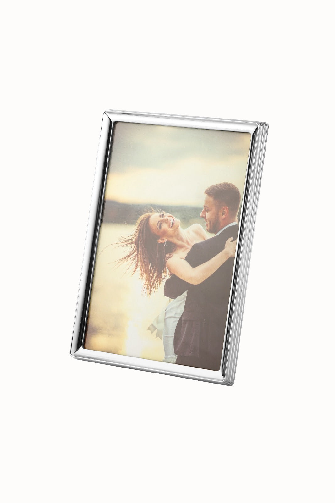 Elegant Silver-Plated Photo Frame – Vertical Portrait Display 4*6