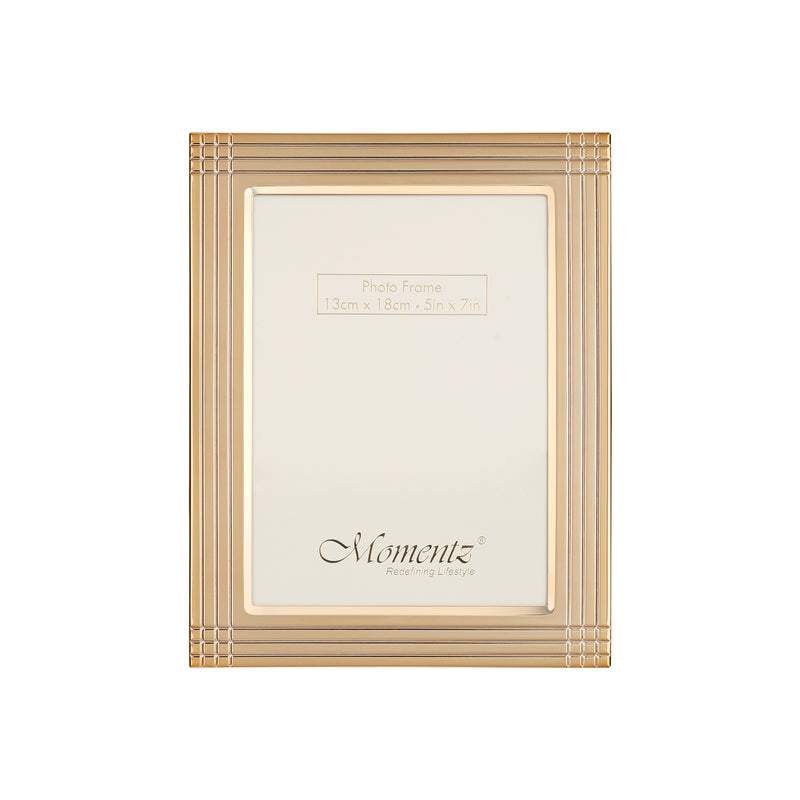 Vintage Ornate Photoframe Gold