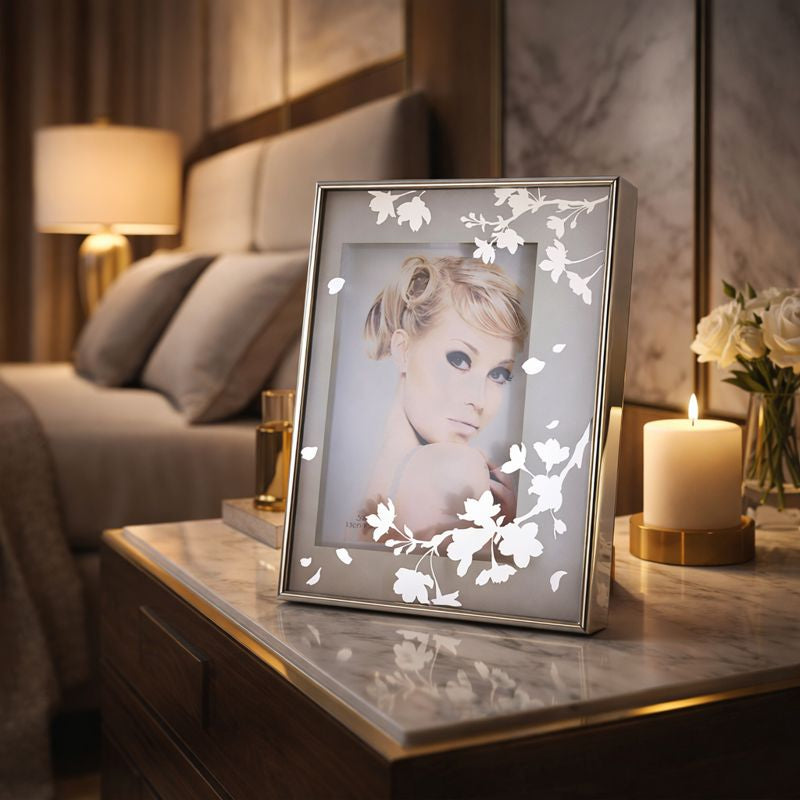 Screen Photoframe Medium- Silver