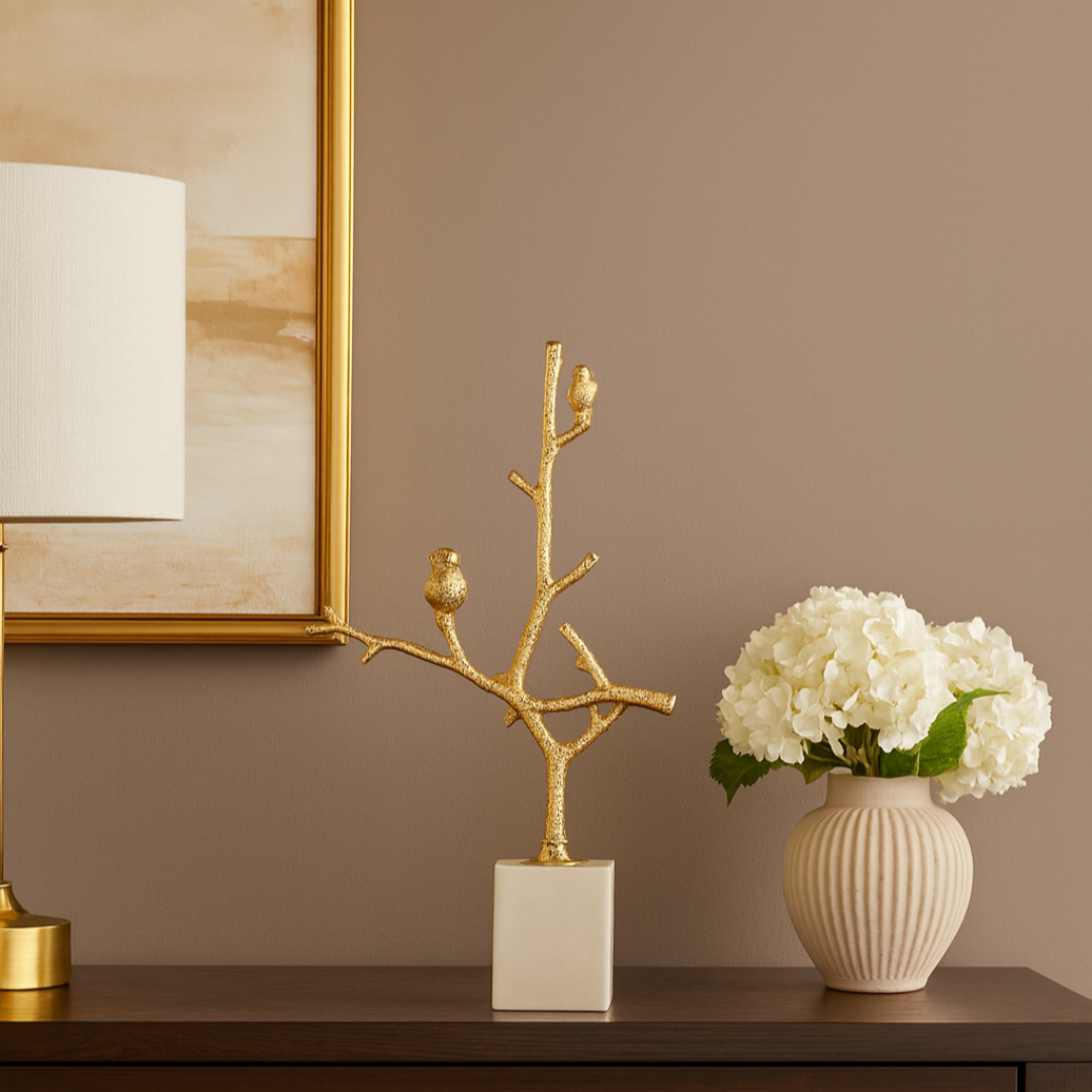 Decoration Pc with white Marble- Gold