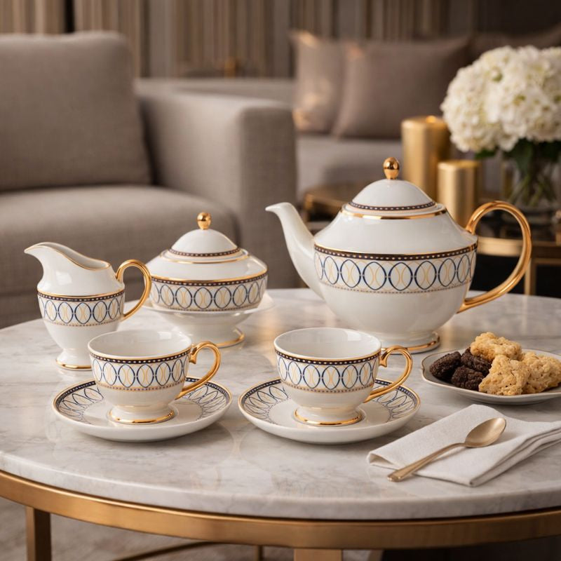 ROYAL VICTIORION PORCELAIN (6 Cup and 6 Sauser 1 Creamer 1 Kettle with Lid 1 Sugar bowl with Lid)