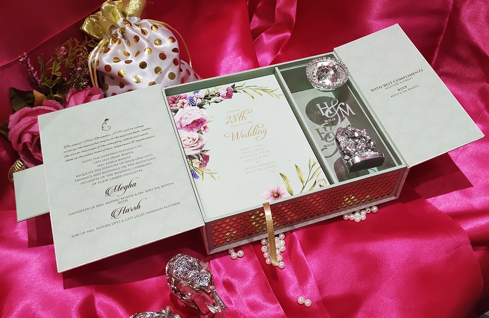 Elegant Floral Wedding Invitation Box with Inserts